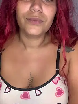 Snapshot of ArielRuivona chatting on April 2026 03:52:01 PM ArielRuivona online show from April 2026 03:52:01 PM