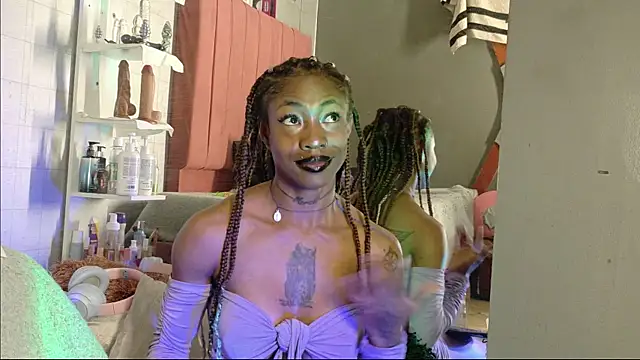 DaniaMarcell online show from April 2026 07:51:02 PM