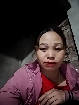 Snapshot of miray- chatting on February 2026 12:04:02 PM miray- online show from February 2026 12:04:02 PM