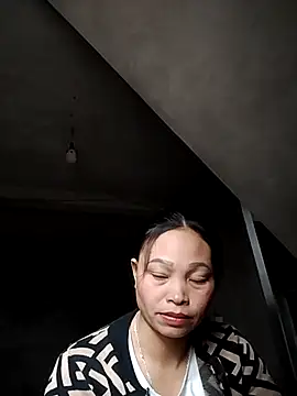 Snapshot of miray- chatting on February 2026 06:40:02 AM miray- online show from February 2026 06:40:02 AM