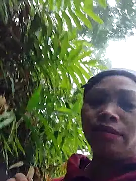 Snapshot of miray- chatting on February 2026 01:10:02 AM miray- online show from February 2026 01:10:02 AM