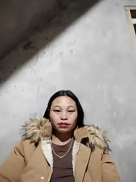 Snapshot of miray- chatting on February 2026 11:57:02 AM miray- online show from February 2026 11:57:02 AM