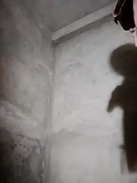 Snapshot of miray- chatting on February 2026 09:44:02 PM miray- online show from February 2026 09:44:02 PM