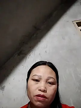 Snapshot of miray- chatting on February 2026 01:56:02 PM miray- online show from February 2026 01:56:02 PM