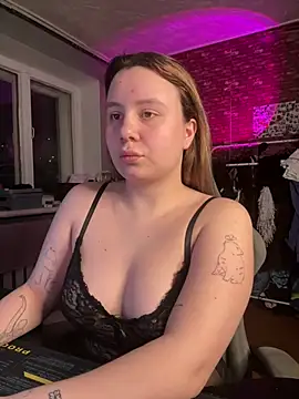 AnnaSeint online show from February 2026 05:22:02 PM