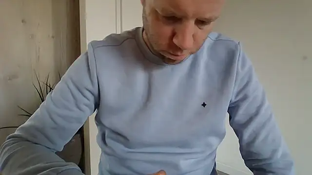 Snapshot of Vector1982 chatting on February 2026 02:43:02 PM Vector1982 online show from February 2026 02:43:02 PM