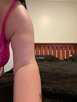 carinabro10 online show from February 2026 01:25:02 AM