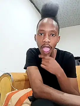 Snapshot of Winterslender chatting on February 2026 06:50:01 PM Winterslender online show from February 2026 06:50:01 PM