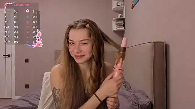 Snapshot of LindyUnderkoffler chatting on February 2026 08:10:02 PM LindyUnderkoffler online show from February 2026 08:10:02 PM