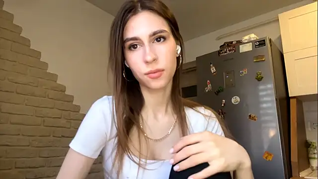 ElsieKuhlmann online show from March 2026 05:12:02 AM