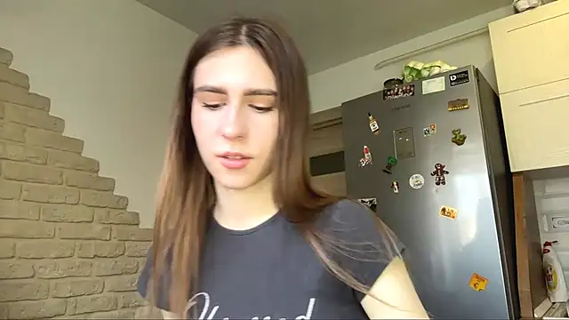 ElsieKuhlmann online show from April 2026 05:12:02 AM