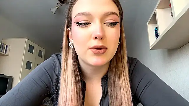 JammieMickiewicz online show from February 2026 12:05:02 PM