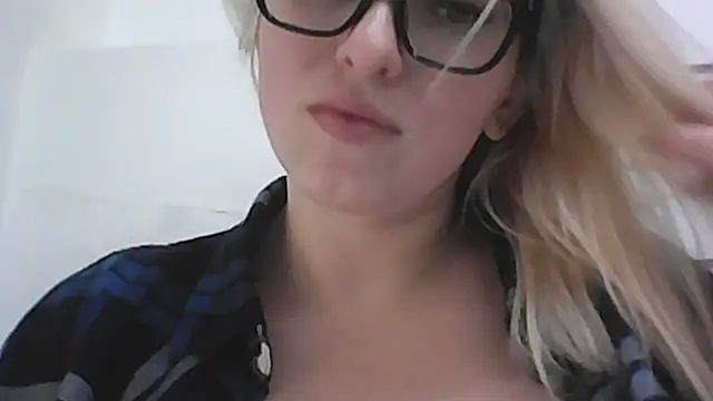 Snapshot of Dolce_Tempt chatting on January 2026 09:14:02 AM Dolce Tempt online show from January 2026 09:14:02 AM