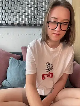 Persephone Kore online show from July 2026 02:13:02 PM