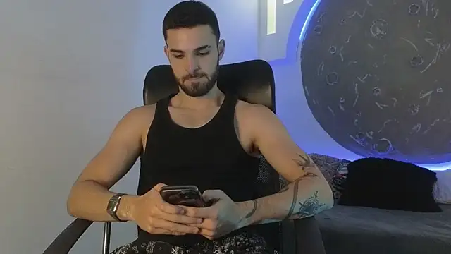 Apolo lux1 online show from February 2026 08:45:02 PM