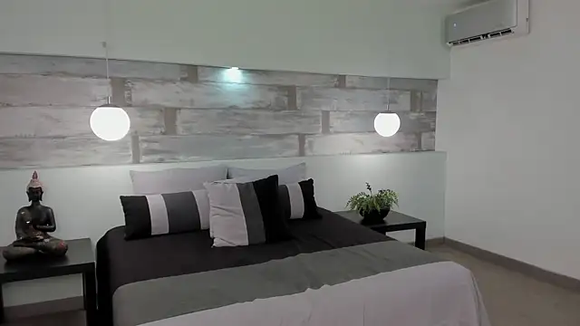 Abriil cutee online show from March 2026 04:22:01 PM