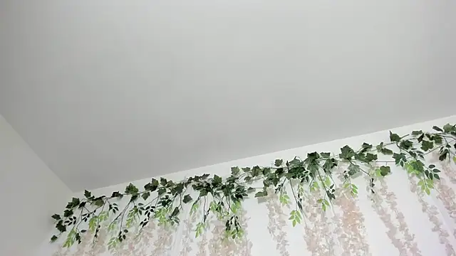 lizz lunna online show from March 2026 10:09:01 PM