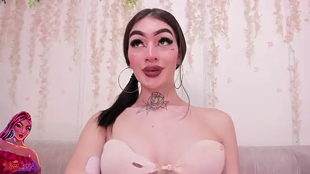 lizz lunna online show from April 2026 07:11:01 PM