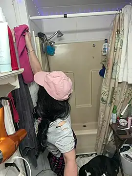 Snapshot of Karmab69 chatting on April 2026 10:21:02 AM Karmab69 online show from April 2026 10:21:02 AM