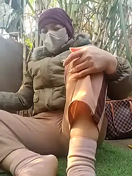 Snapshot of leona118 chatting on February 2026 12:48:02 AM leona118 online show from February 2026 12:48:02 AM