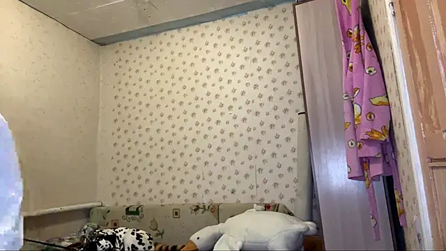 KerieDitti online show from January 2026 02:10:01 PM