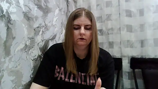 DarkRose0104 online show from April 2026 07:20:02 AM