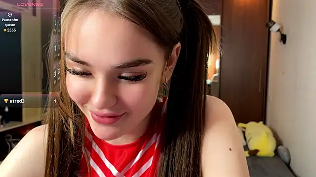 LubaSeirers online show from April 2026 04:04:01 PM