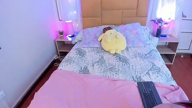 Snapshot of Jenifer_James chatting on February 2026 07:53:02 PM Jenifer James online show from February 2026 07:53:02 PM