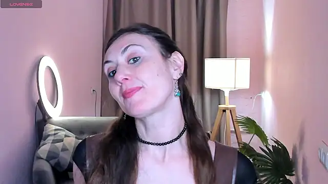 Juliet Jamess online show from February 2026 06:55:02 AM