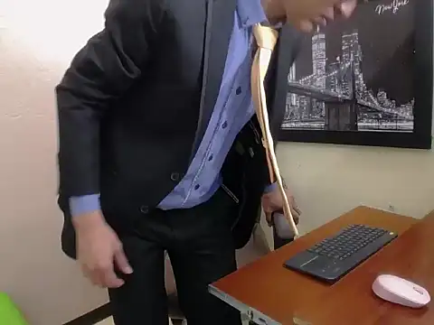 Oswalldo   online show from February 2026 11:40:01 AM