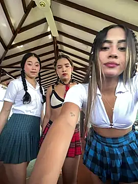 Snapshot of l0lita_emi chatting on March 2026 02:03:02 PM l0lita emi online show from March 2026 02:03:02 PM