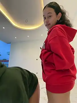 Snapshot of l0lita_emi chatting on April 2026 11:07:02 AM l0lita emi online show from April 2026 11:07:02 AM