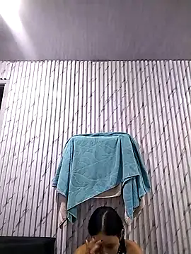 Snapshot of l0lita_emi chatting on April 2026 11:16:01 AM l0lita emi online show from April 2026 11:16:01 AM