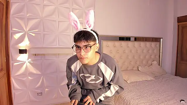 IamJuanJoc online show from February 2026 04:11:01 AM