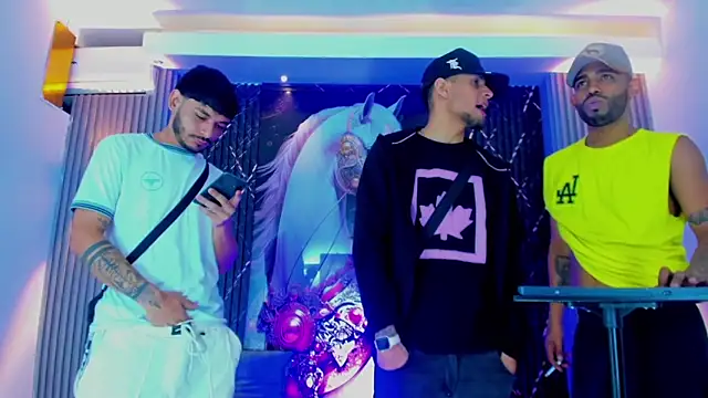 The Gods In Diamonds online show from January 2026 05:11:02 AM