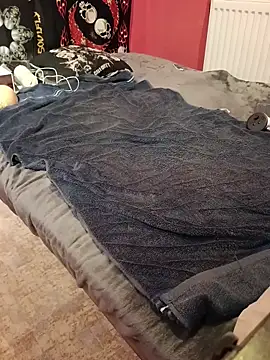 Masztisfiu2 online show from March 2026 07:37:02 AM