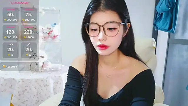 -XiaoYu-777 online show from March 2026 08:38:01 AM