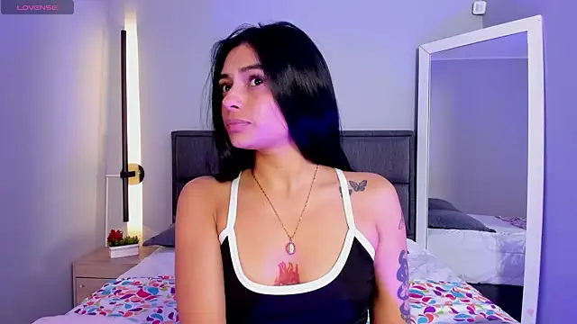 lilith petit  online show from February 2026 01:22:02 PM