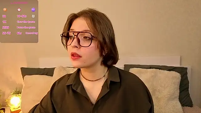 Next2Marie online show from April 2026 04:12:02 AM