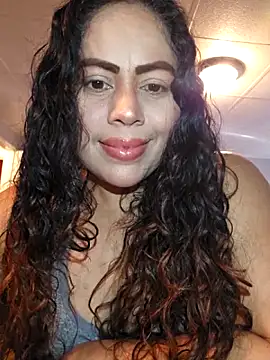  Zhamira online show from February 2026 02:39:01 PM