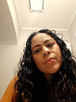  Zhamira online show from March 2026 04:42:01 PM