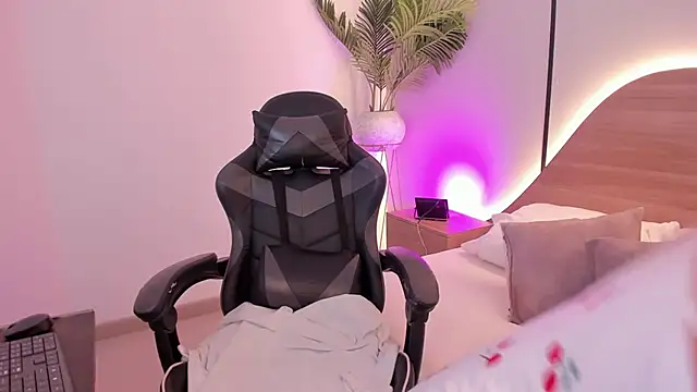 Snapshot of cataleya_castle chatting on February 2026 12:15:02 PM cataleya castle online show from February 2026 12:15:02 PM