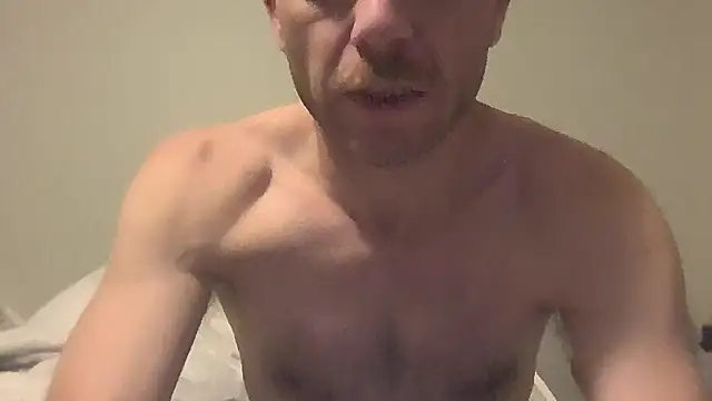 Snapshot of FrankieFuckMe chatting on February 2026 05:28:01 AM FrankieFuckMe online show from February 2026 05:28:01 AM