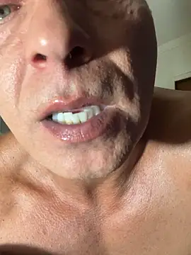 Snapshot of dogfrota chatting on February 2026 03:11:01 AM dogfrota online show from February 2026 03:11:01 AM