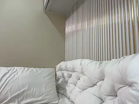 hyacinth30 online show from February 2026 02:06:02 AM