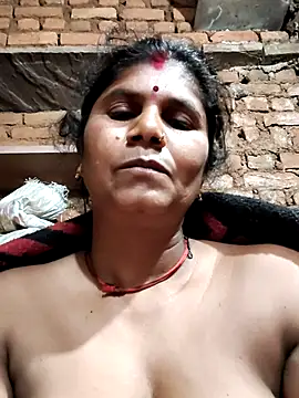 Hot di97 online show from February 2026 10:46:02 PM