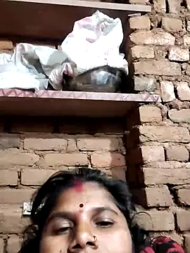 Hot di97 online show from February 2026 10:28:02 PM