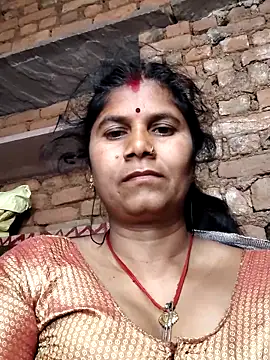 Hot di97 online show from February 2026 11:58:02 PM