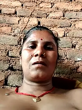 Hot di97 online show from April 2026 08:53:02 AM