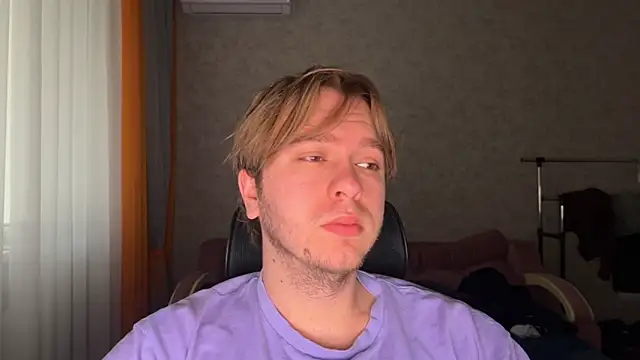 Snapshot of HairyVit chatting on February 2026 05:48:01 AM HairyVit online show from February 2026 05:48:01 AM